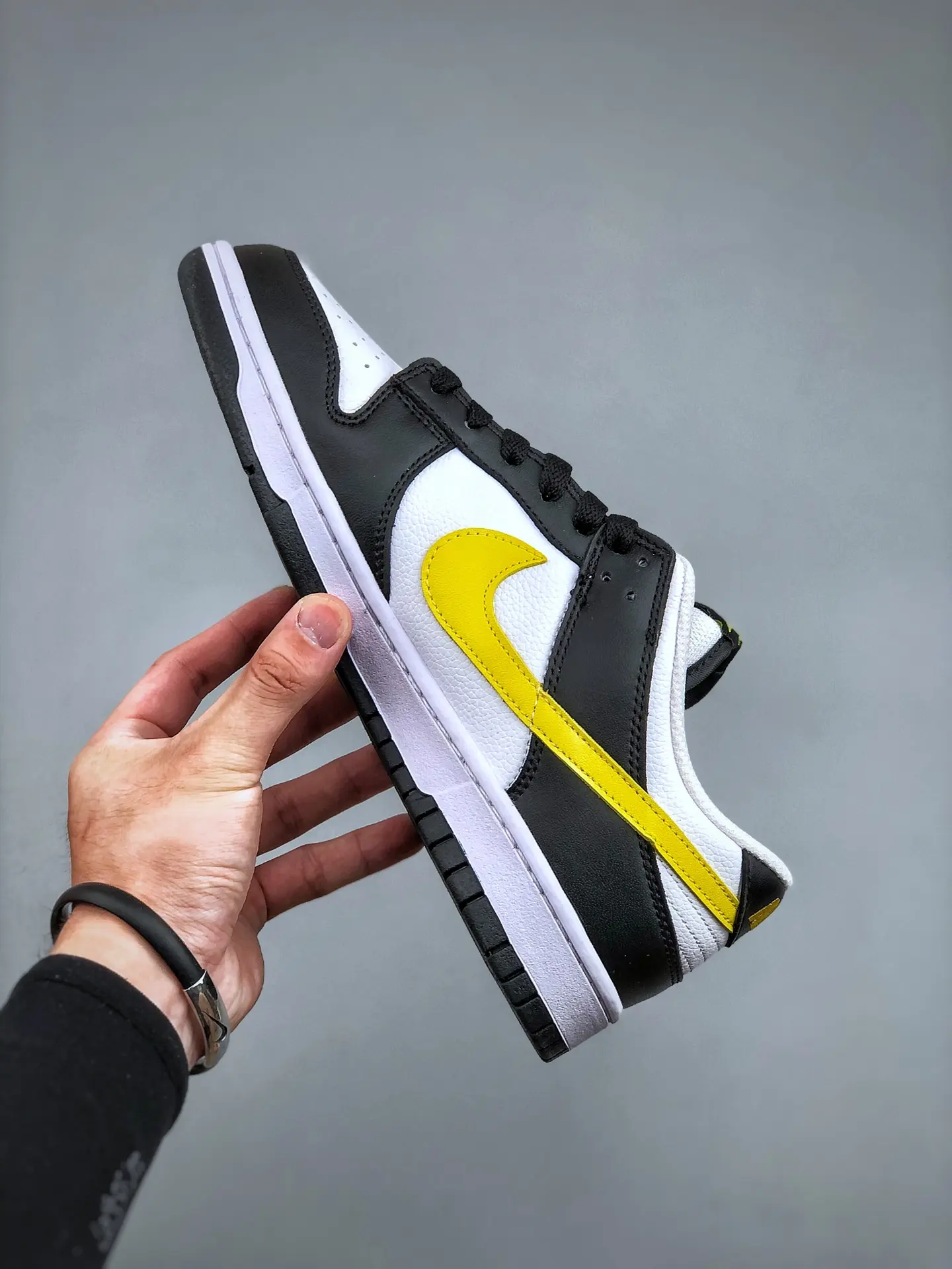 Nike Dunk Low Black/Yellow Replica: Style and Performance | YtaYta