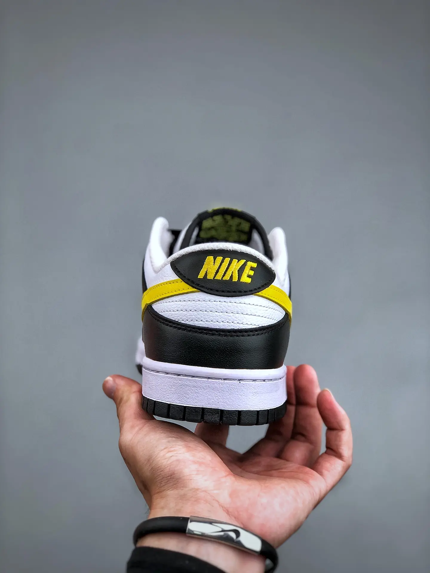 Nike Dunk Low Black/Yellow Replica: Style and Performance | YtaYta