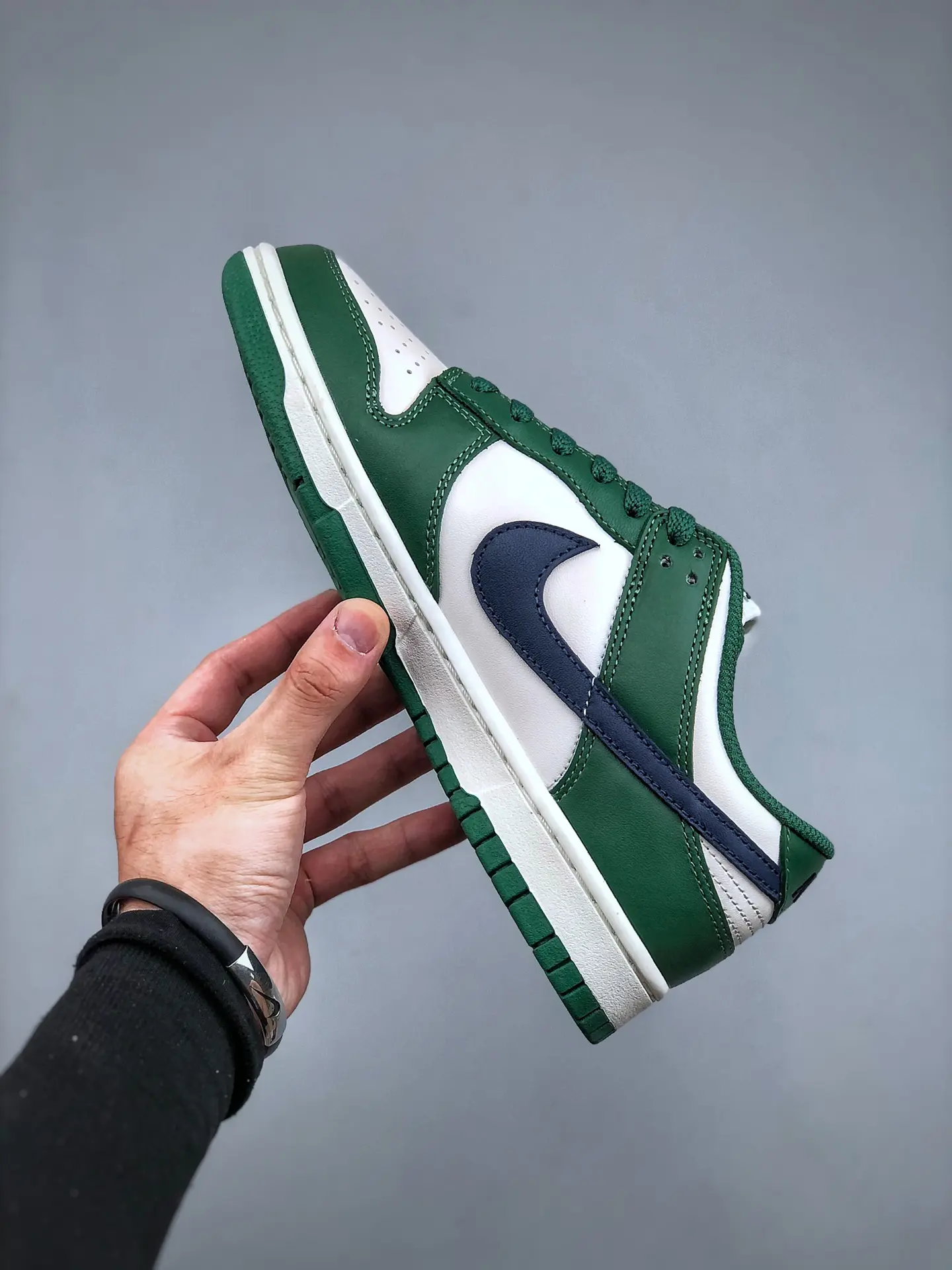 Nike Dunk Low Retro Gorge Green Midnight Navy Replica: A Comprehensive Review | YtaYta