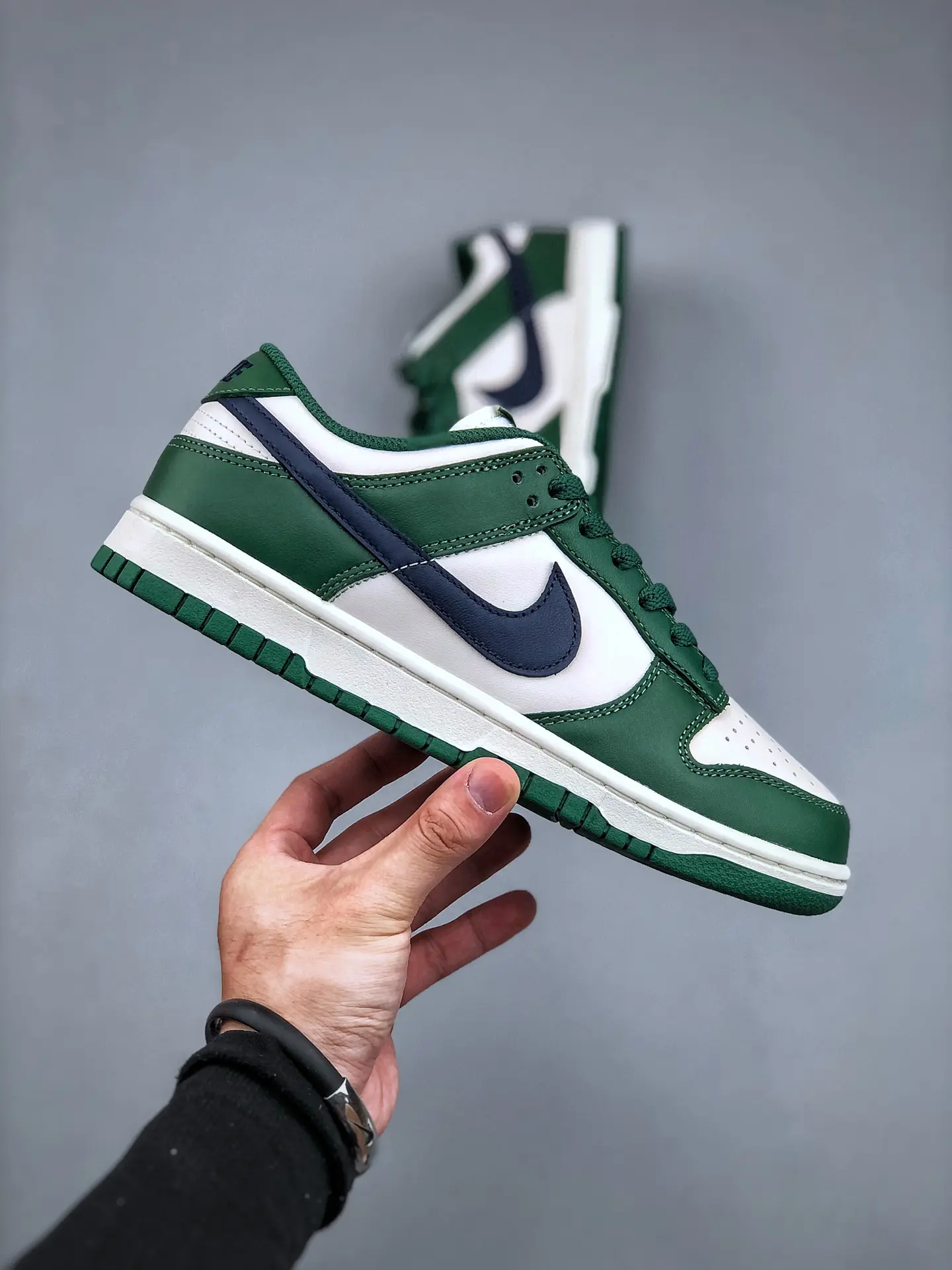 Nike Dunk Low Retro Gorge Green Midnight Navy Replica: A Comprehensive Review | YtaYta