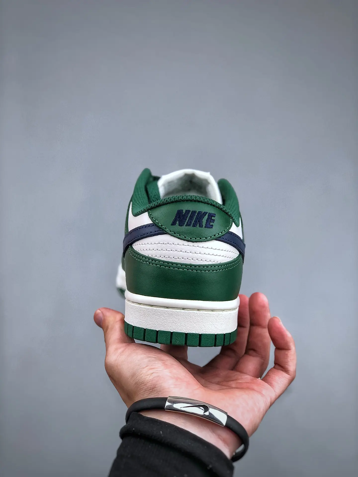 Nike Dunk Low Retro Gorge Green Midnight Navy Replica: A Comprehensive Review | YtaYta