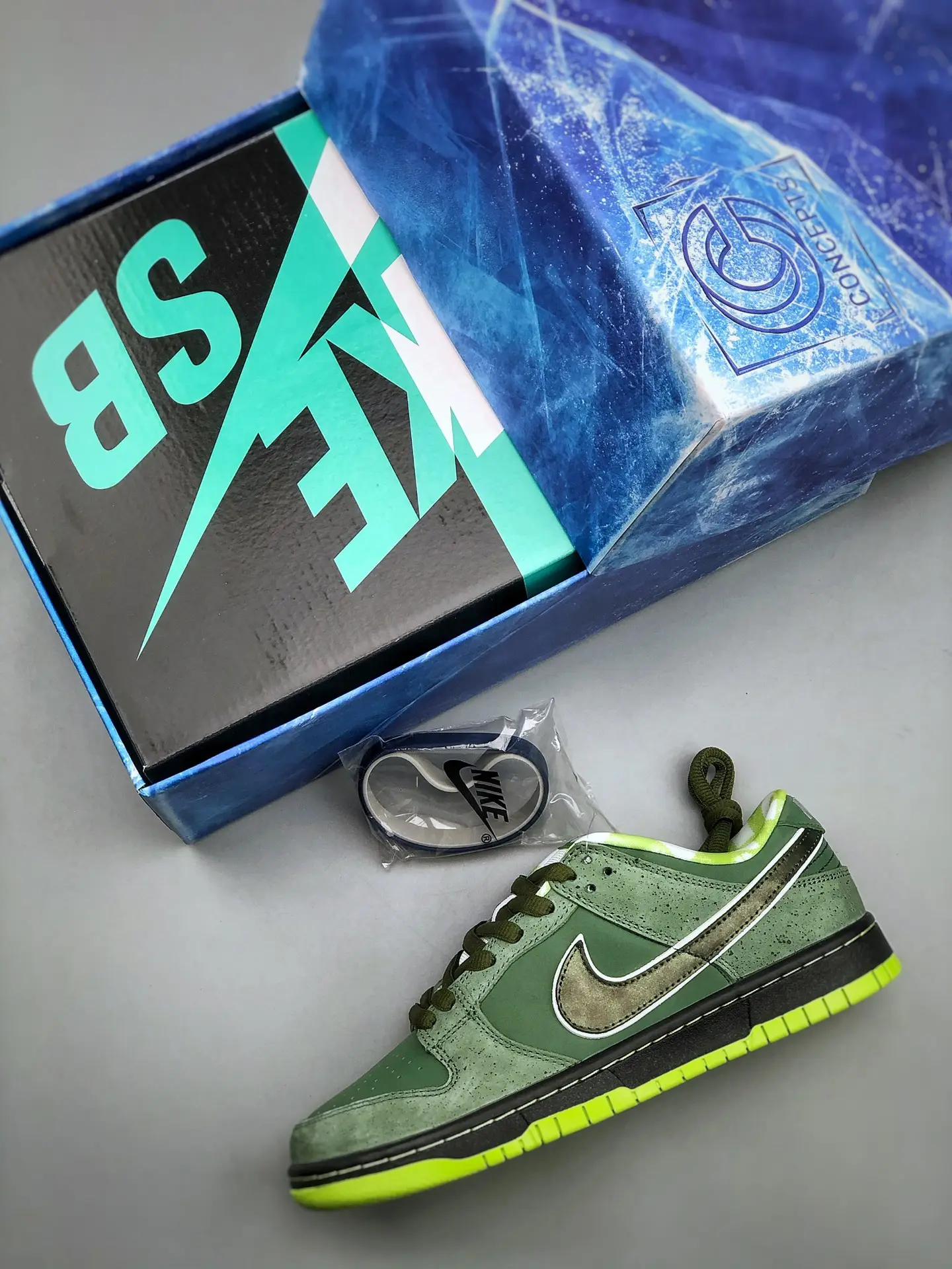 Replica Nike SB Dunk Low x Concepts Green Lobster Review | YtaYta