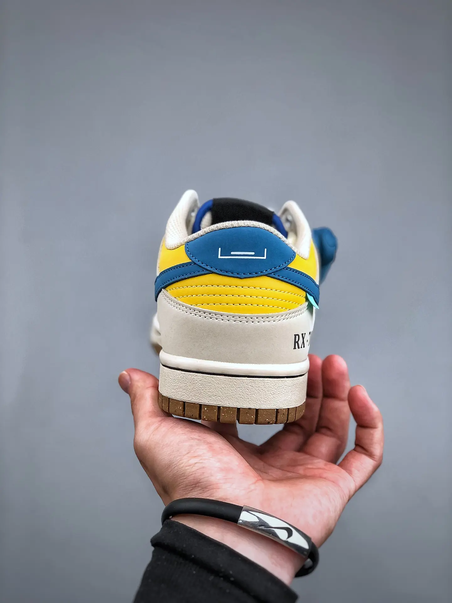 Exploring Replica Nike SB Dunk Low Robot Blue Yellow Black: A Detailed Review | YtaYta