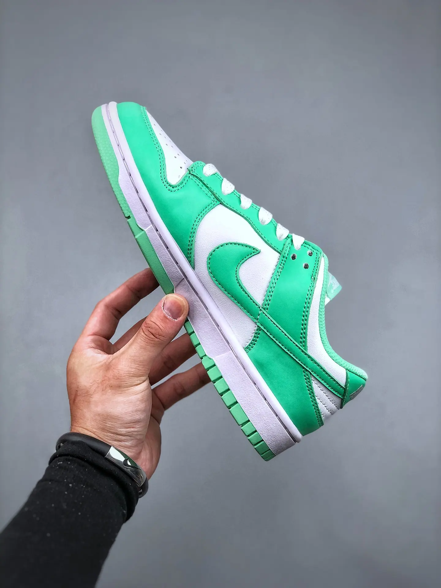 Ultimate Guide to Nike Dunk Low 'Green Glow' Replica Sneakers for Women | YtaYta