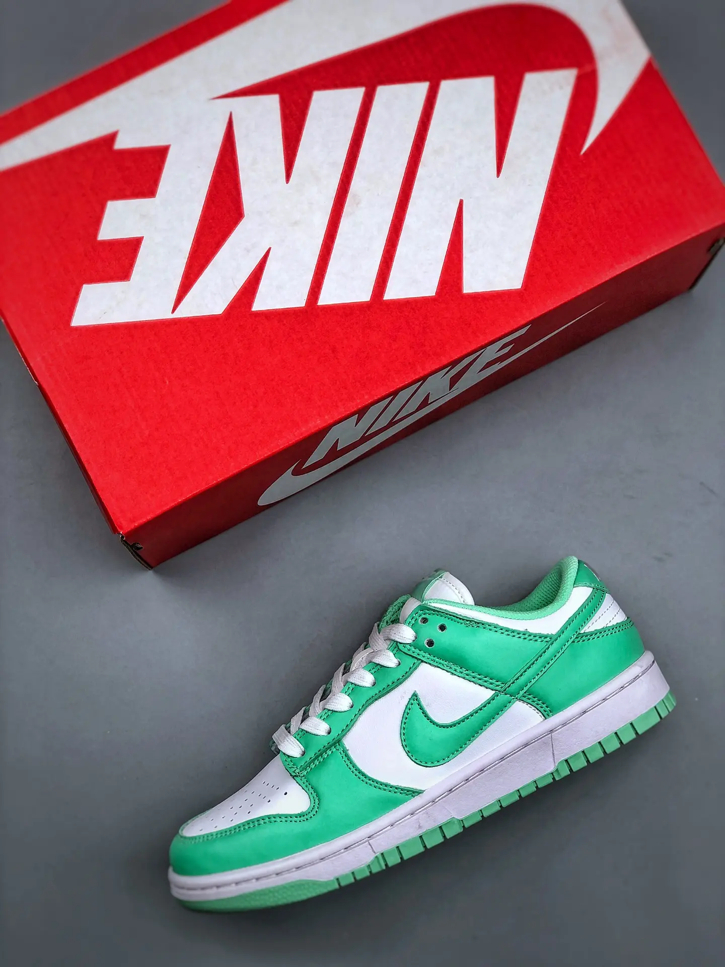 Ultimate Guide to Nike Dunk Low 'Green Glow' Replica Sneakers for Women | YtaYta