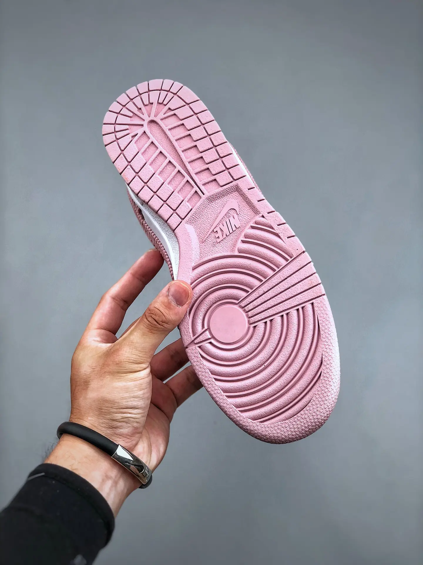 Replica Nike Dunk Low GS 'Pink Velvet': A Comprehensive Review | YtaYta