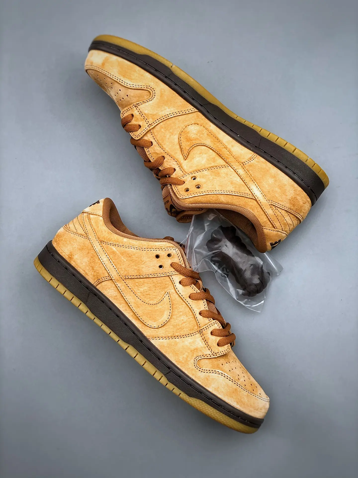 Nike SB Dunk Low Pro 'Wheat Mocha' Replica Review | YtaYta