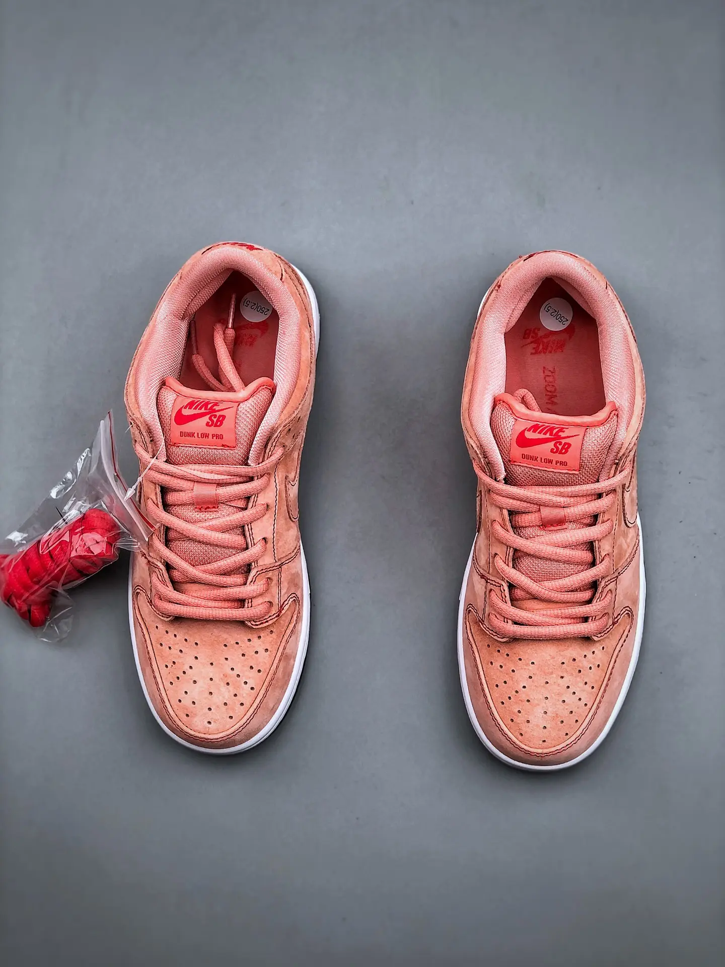 Nike SB Dunk Low Pink Pig Replica Review: Unveiling the Atomic Pink Sensation | YtaYta