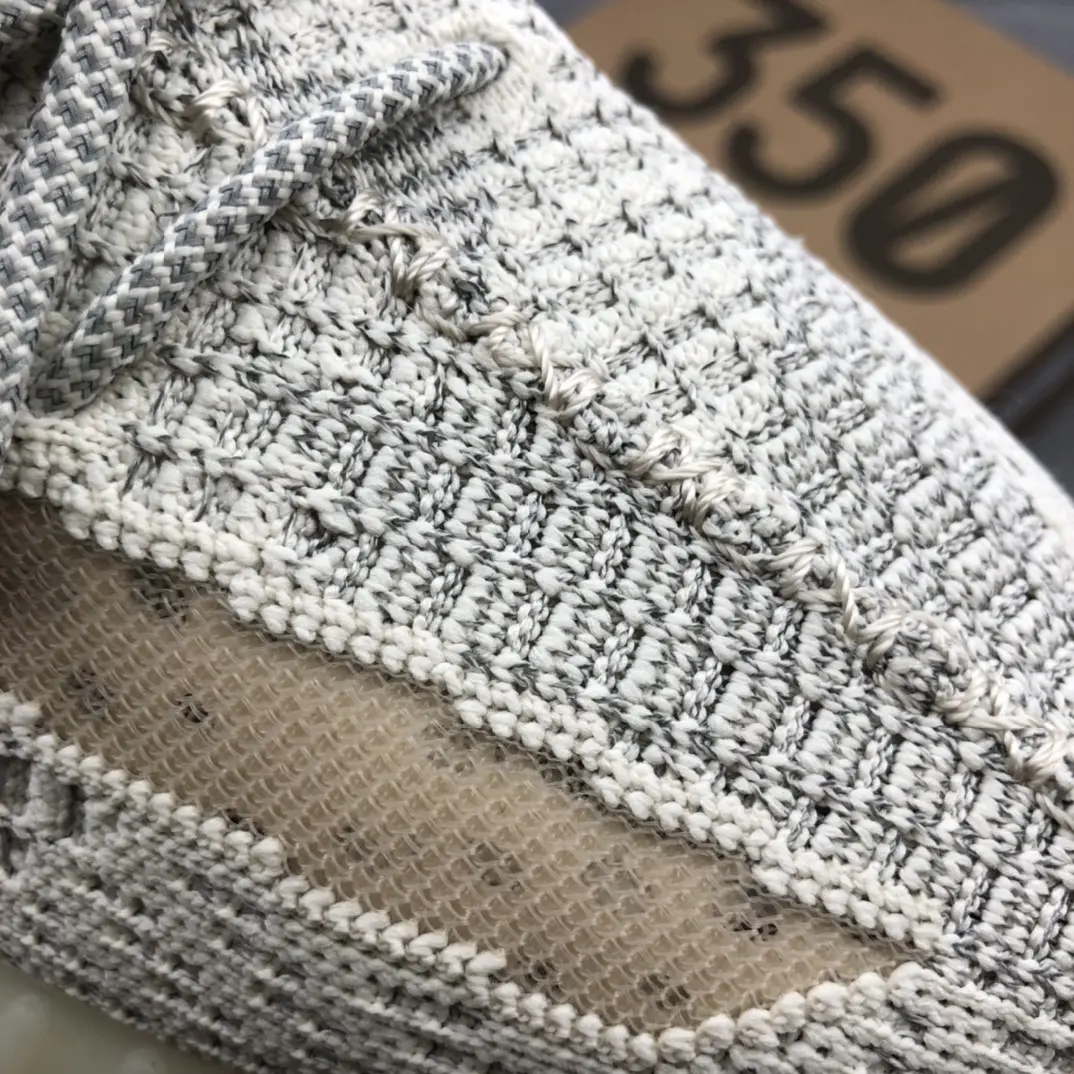 Adidas Yeezy Boost 350 V2 'Lundmark Non-Reflective' Replica Review | YtaYta