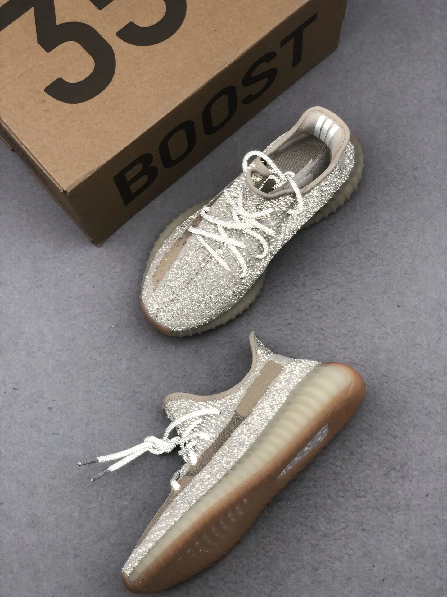 Adidas Yeezy Boost 350 V2 'Lundmark Non-Reflective' Replica Review | YtaYta