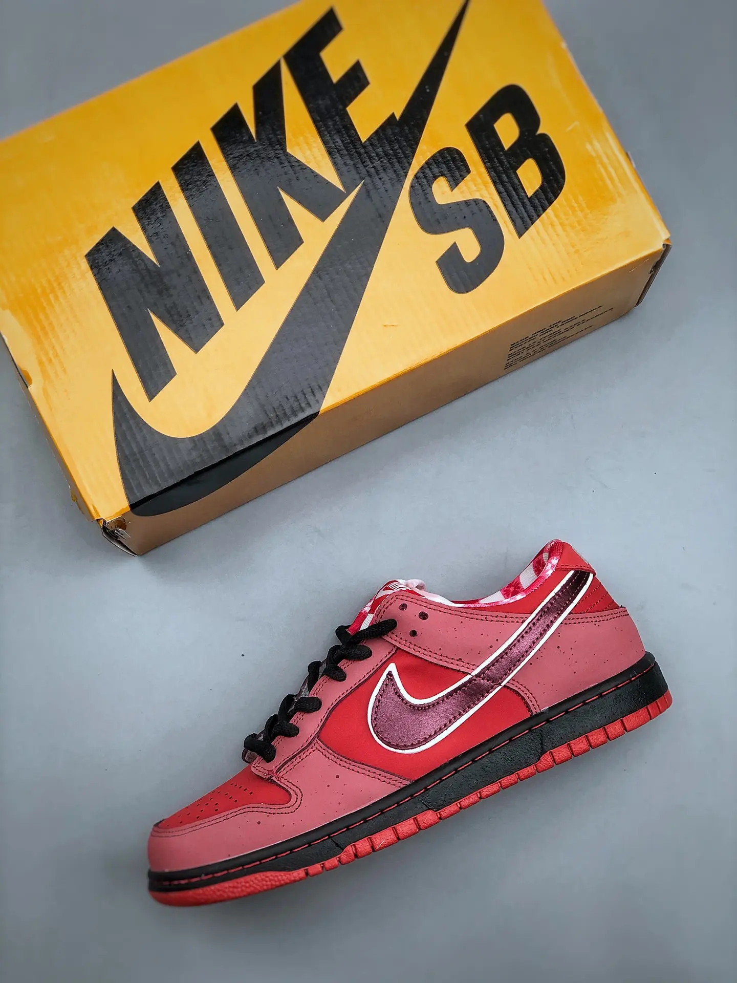 Unveiling the Replica Nike SB Dunk Low 'Red Lobster' - A Detailed Look | YtaYta