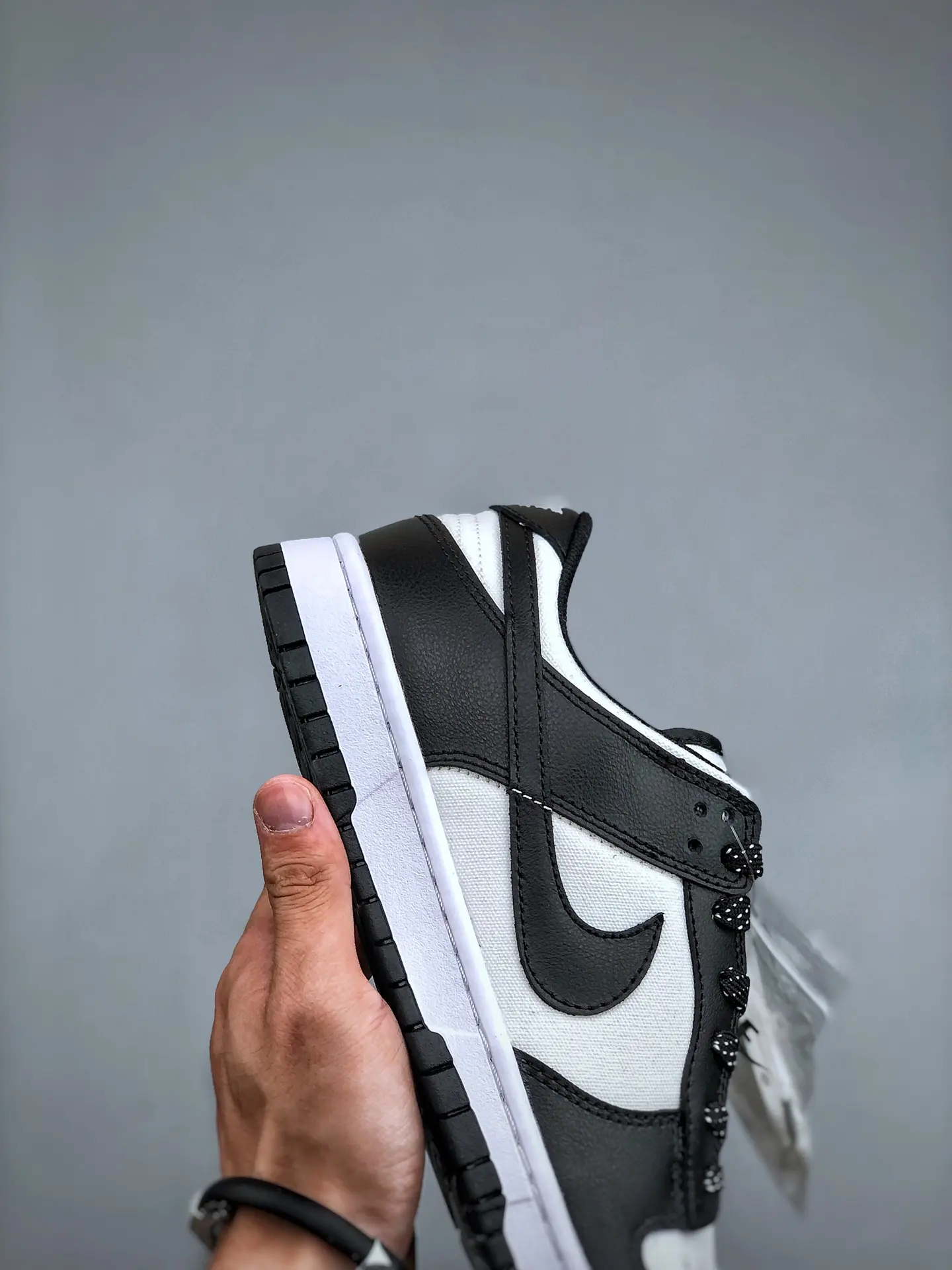 Discover the Allure of Replica Nike Dunk Low Sneakers: Black and White | YtaYta