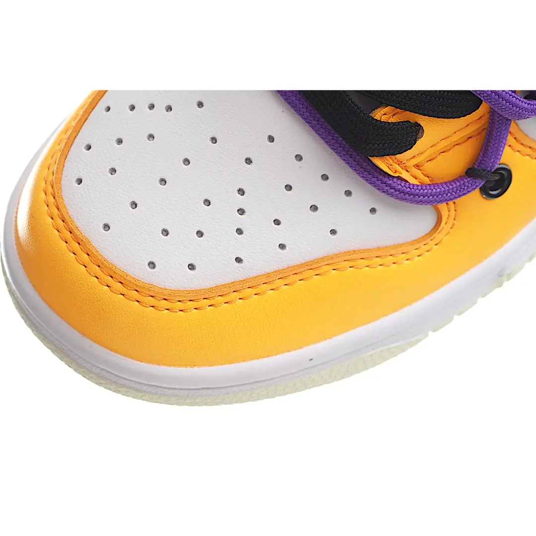 Replica Nike SB Dunk Low Laser Orange Lakers QS - A Detailed Review | YtaYta