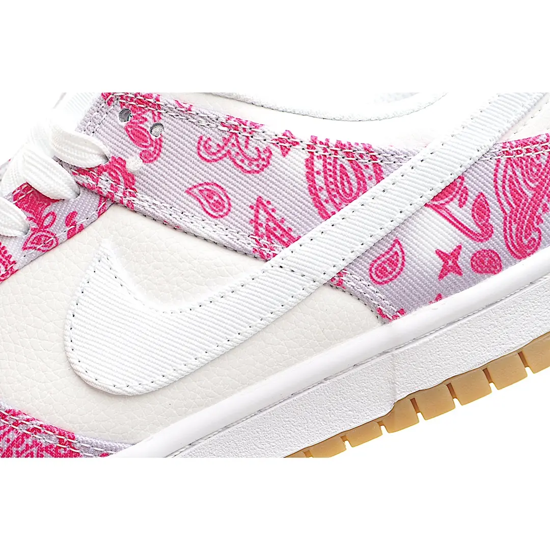 Trendy Pink Paisley Nike SB Dunk Low Replica: A Detailed Review | YtaYta