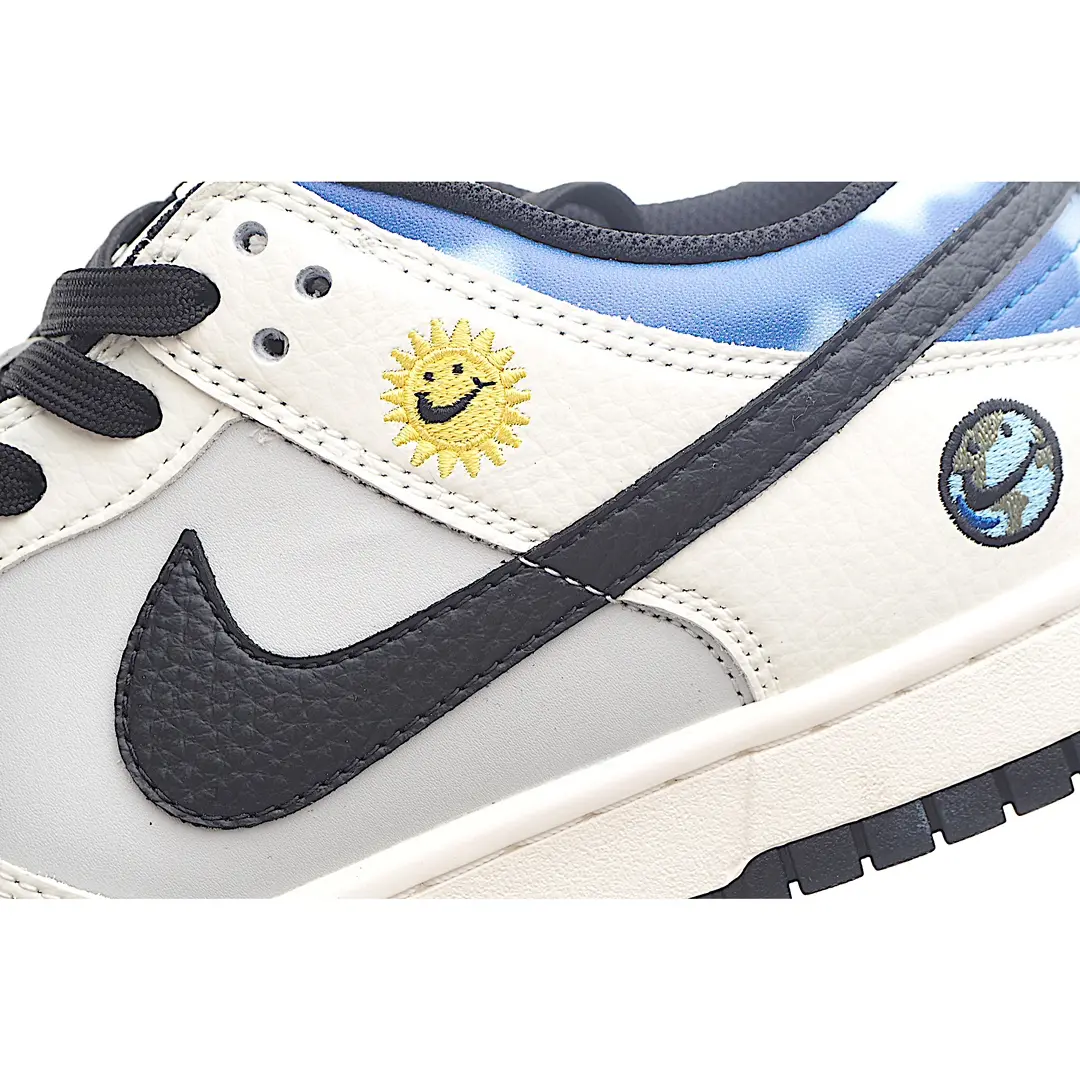 The Ultimate Guide to Nike SB Dunk Low Replicas: Beige Black Beicai Smiley Face Edition | YtaYta