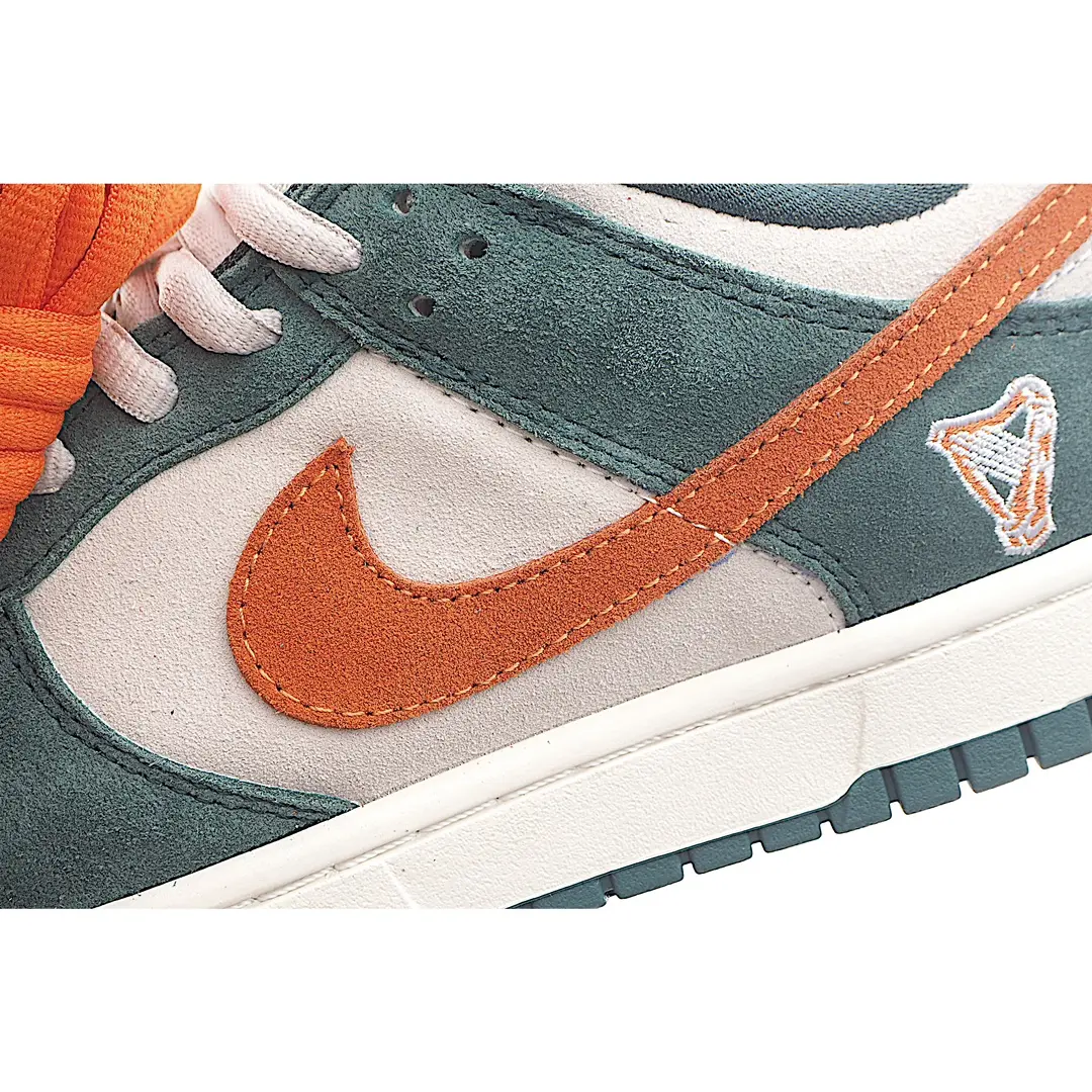 Unveiling the Intrigue: Replica Nike SB Dunk Low Pro 'Eire' in Green/Orange | YtaYta