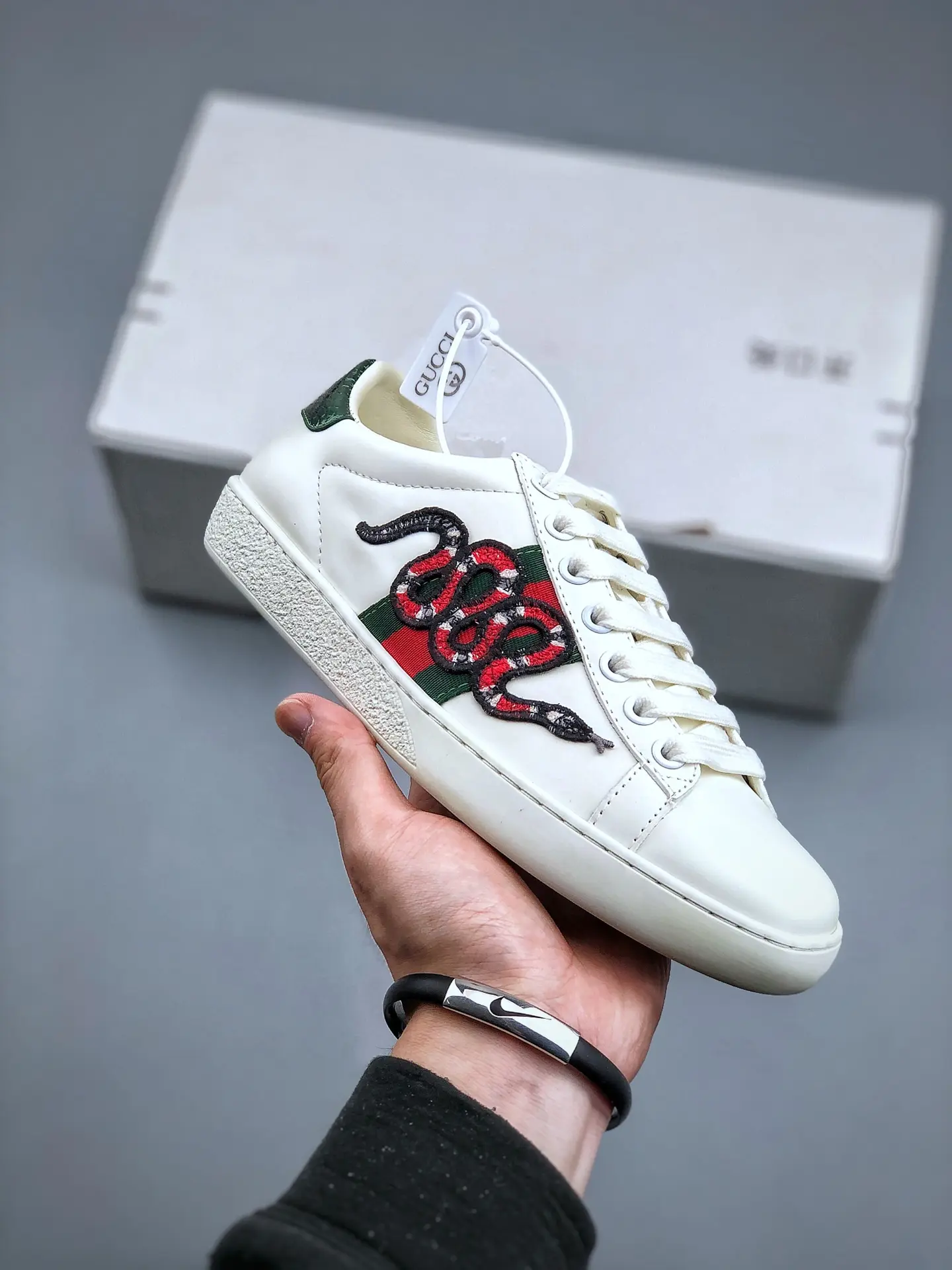 Gucci White & Grey Interlocking G Ace Sneakers Replica Review | YtaYta