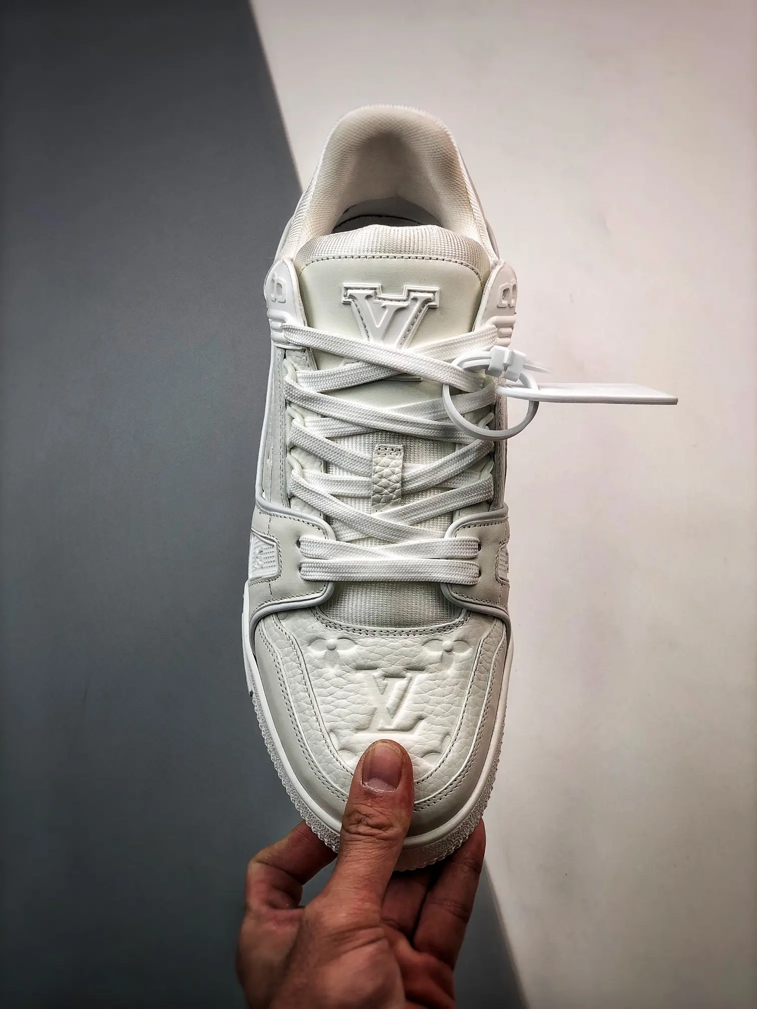 Louis Vuitton LV Trainer Sneaker White Replica: Style & Comfort | YtaYta