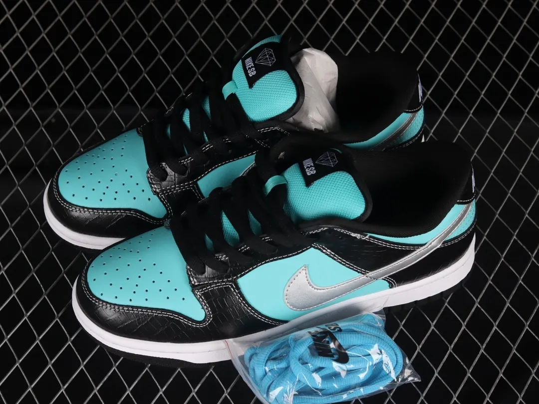 Unveiling the Replica Nike SB Dunk Low Pro Diamond Supply Co. Tiffany in Aqua Blue | YtaYta