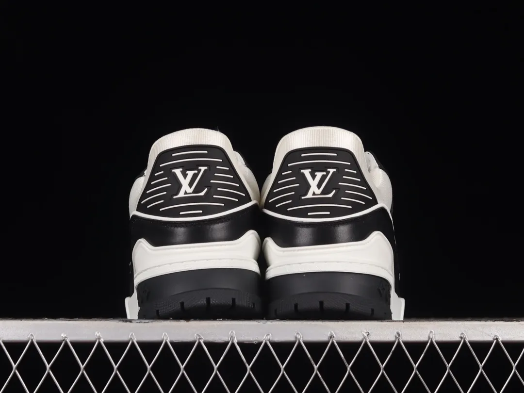 Exploring the World of Replica Louis Vuitton and Trendy Sneakers | YtaYta