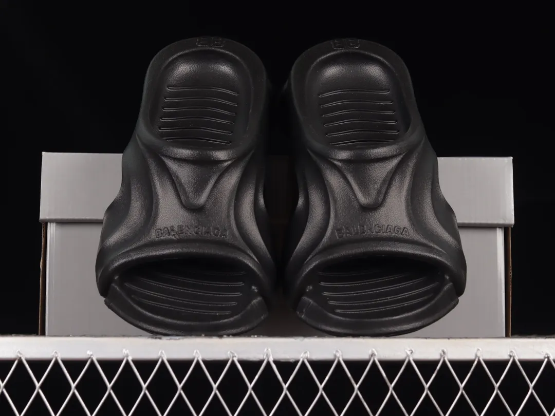 Balenciaga Mold Slide Sandal Black Replica: Worth the Hype? | YtaYta