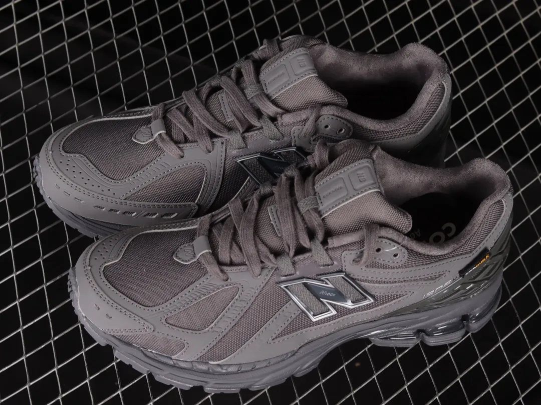 New Balance 1906R Cordura 'Magnet' Gray Replica Review: Pros, Cons, and Comparisons | YtaYta