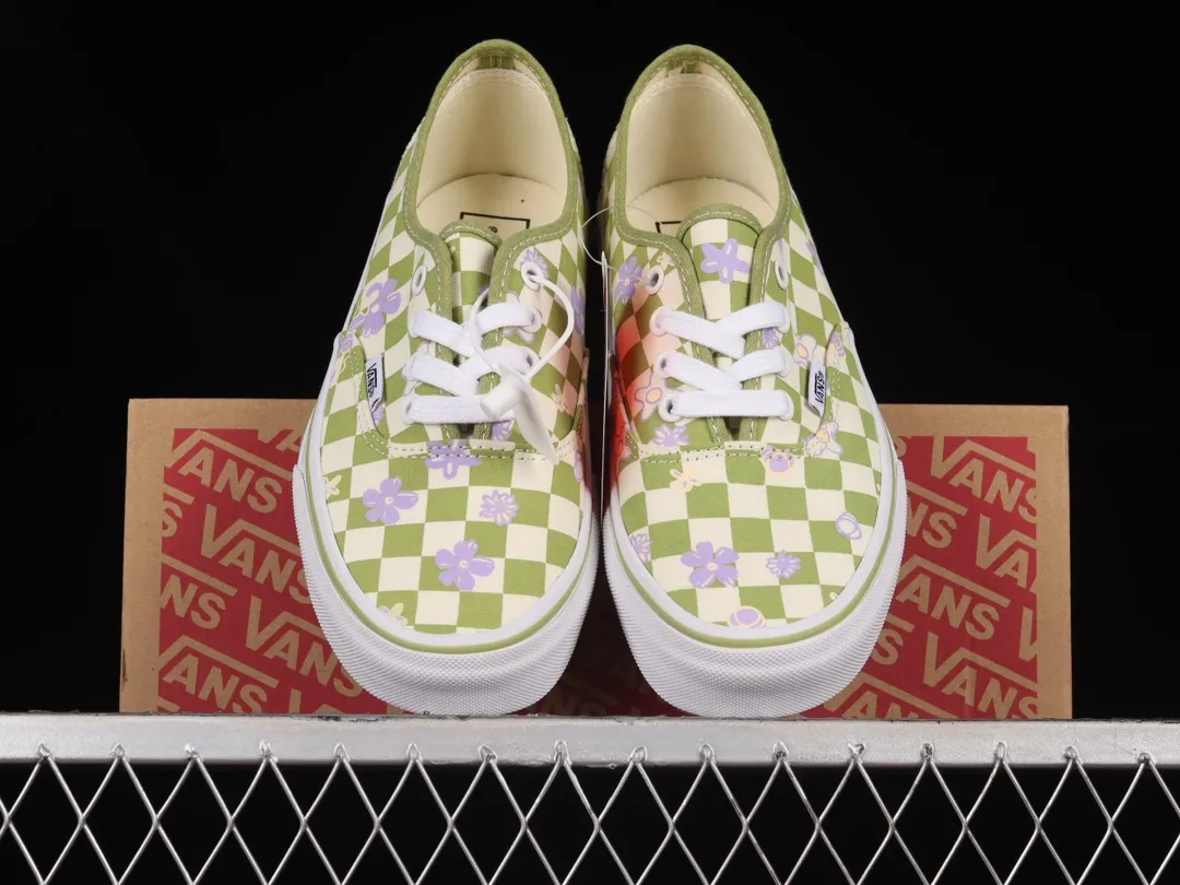 Fake Rep Replica Vans: Green and White Checkerboard Sneakers Review | YtaYta