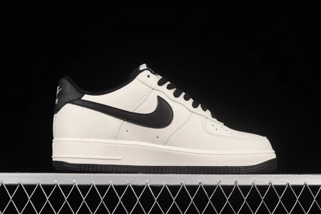 Nike Air Force 1 Low '07 White/Black Replica: A Detailed Analysis | YtaYta