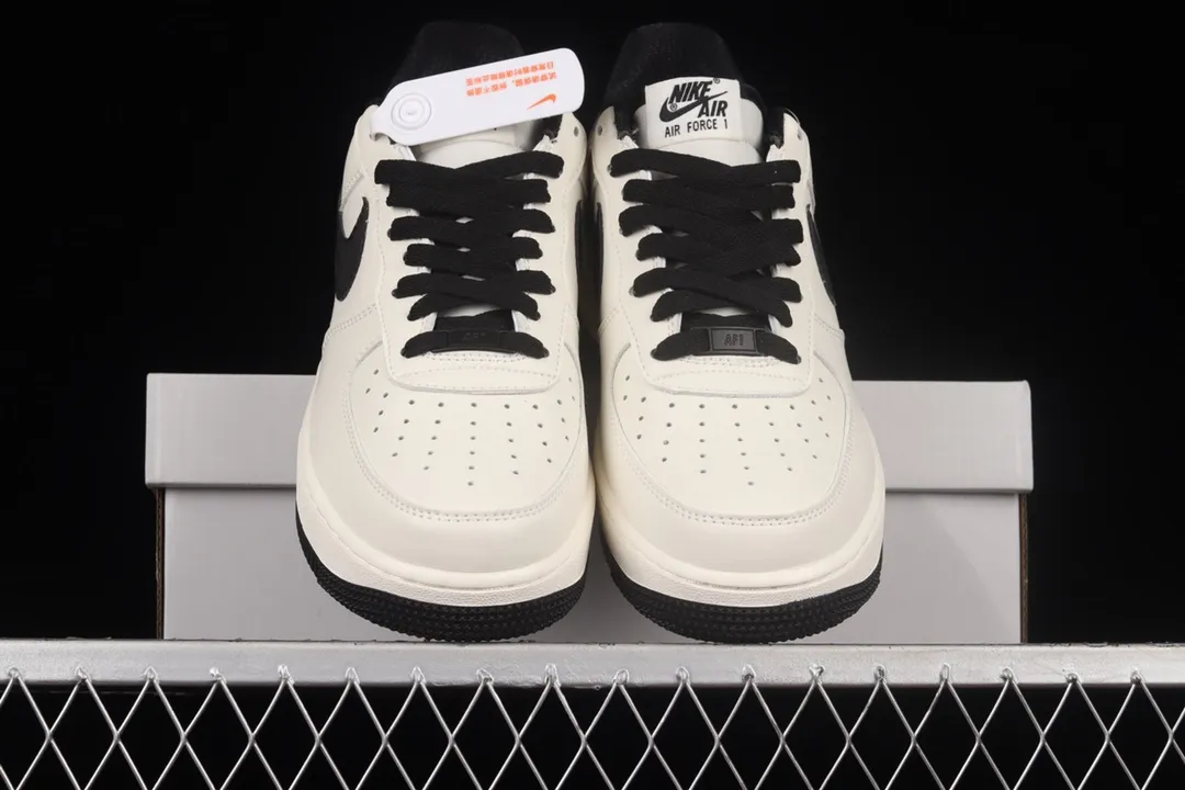 Nike Air Force 1 Low '07 White/Black Replica: A Detailed Analysis | YtaYta