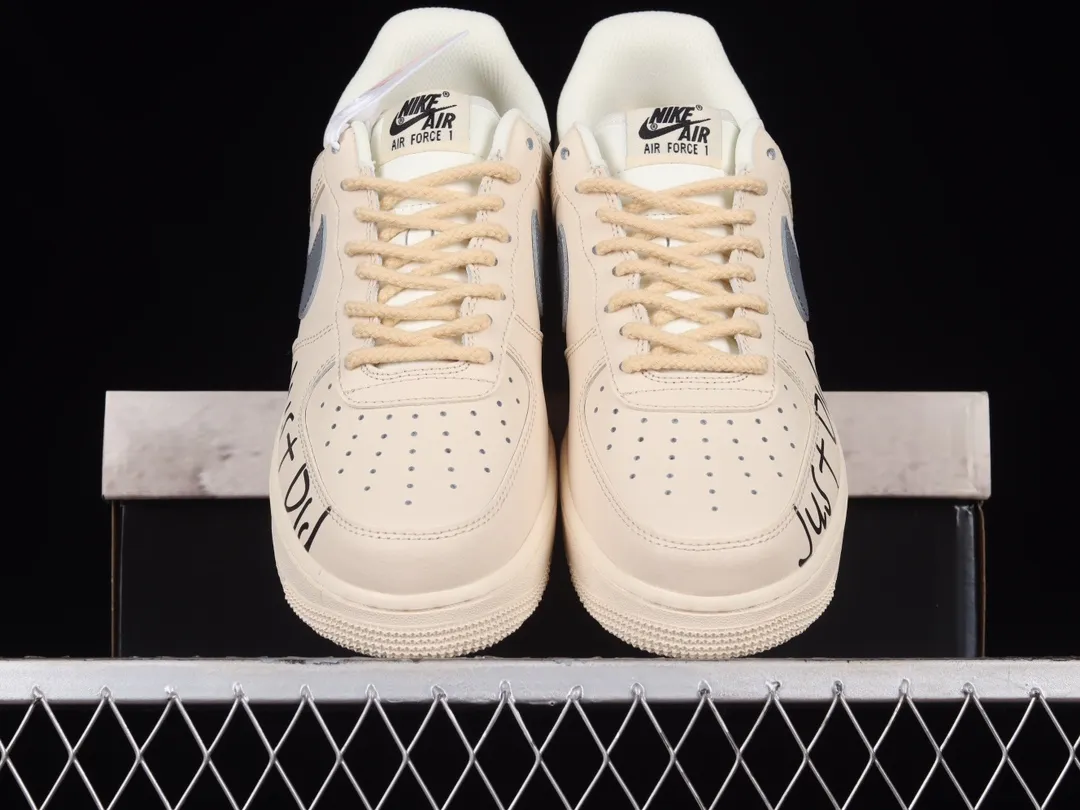 Fake Rep Replica Air Force 1 '07 Low PS5 Beige Black Grey CW2288-316: A Detailed Review | YtaYta