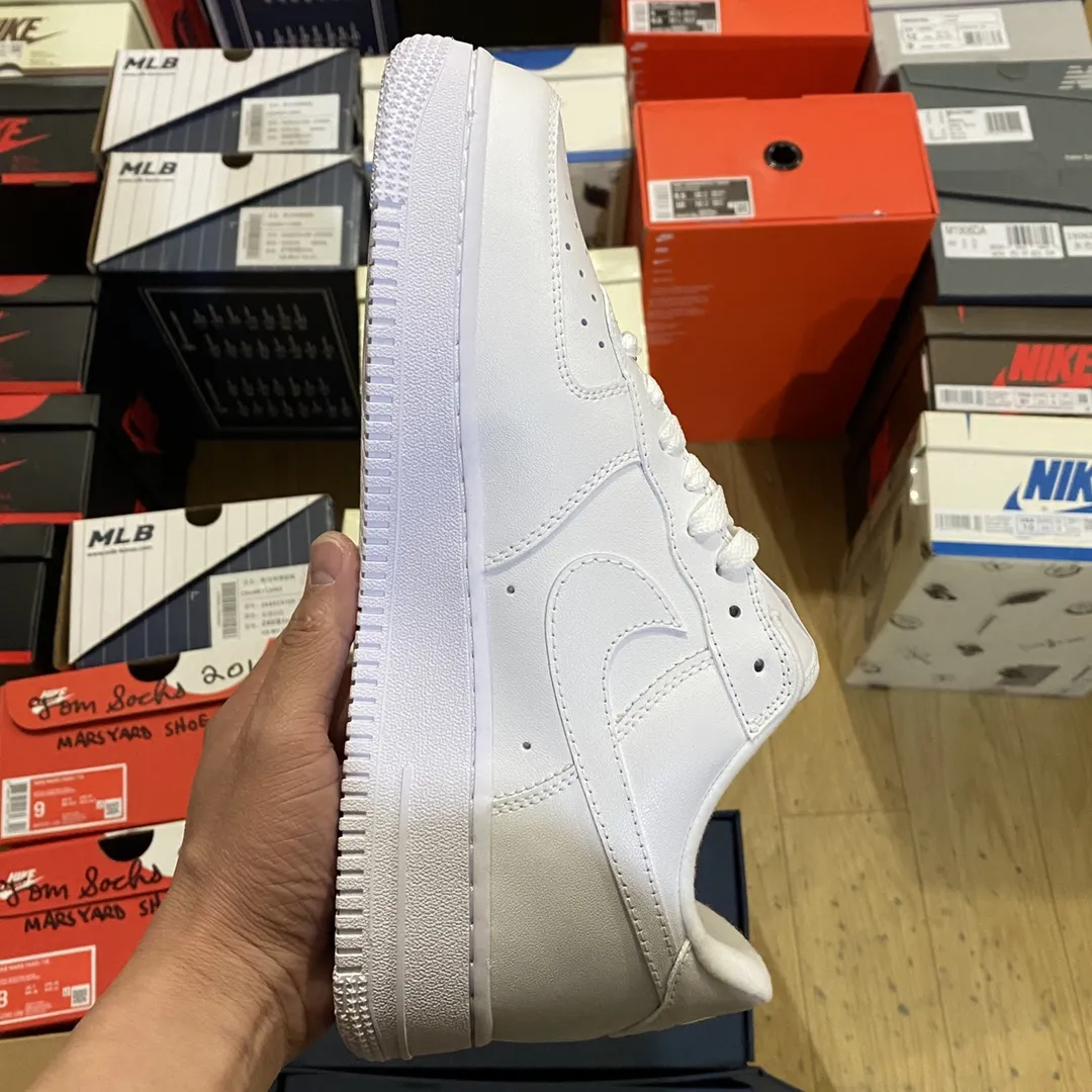 Supreme x Nike Air Force 1 Low White - Replica Review | YtaYta