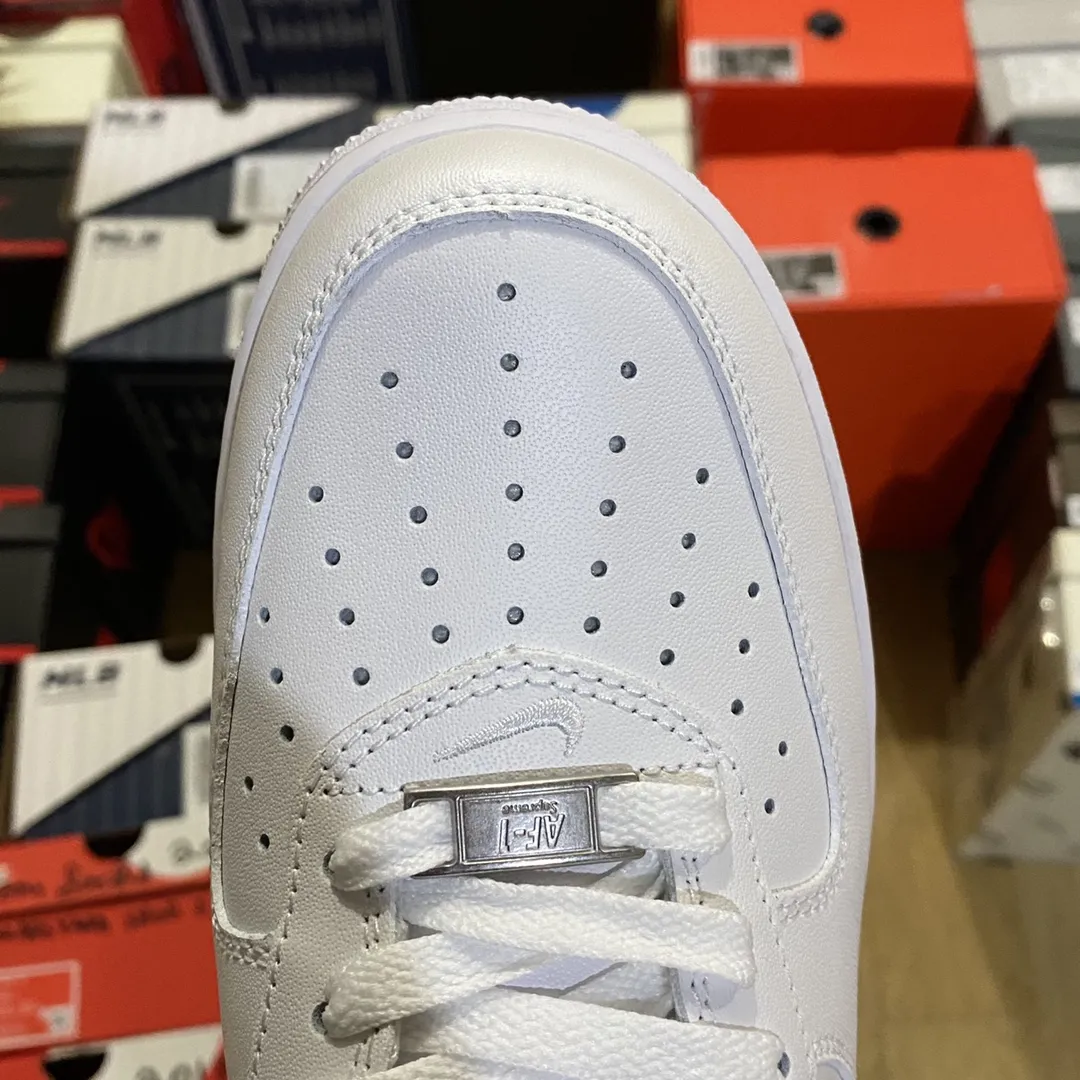 Supreme x Nike Air Force 1 Low White - Replica Review | YtaYta