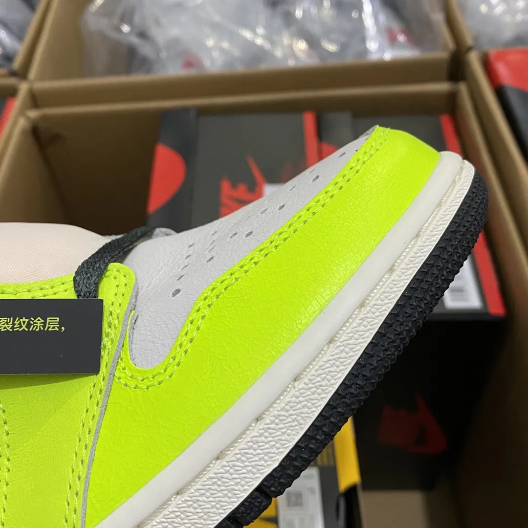 Fake Rep Replica Air Jordan 1 Retro High OG Visionaire Volt UK11 US12 EU46 | YtaYta