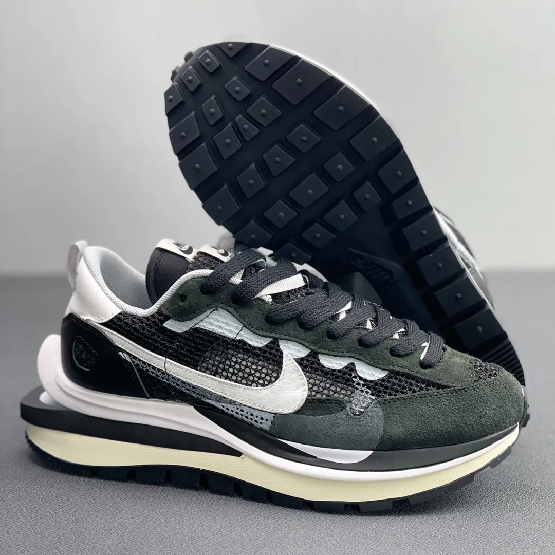 Nike Vaporwaffle Sacai Black White Review: Replica vs Genuine Comparison | YtaYta