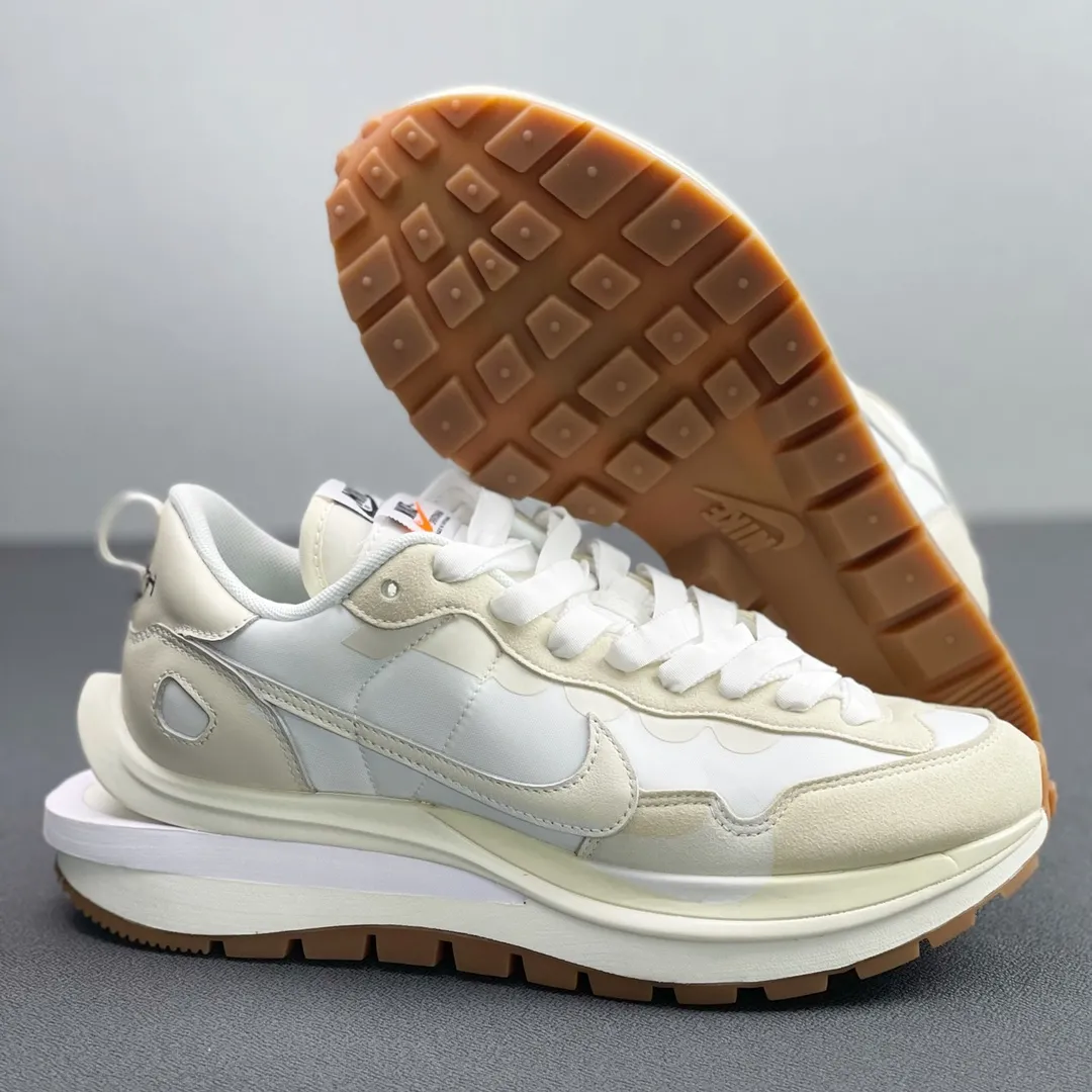 Sacai x Nike Vaporwaffle Sail Gum White DD1875-100 Replica: A Comprehensive Review | YtaYta