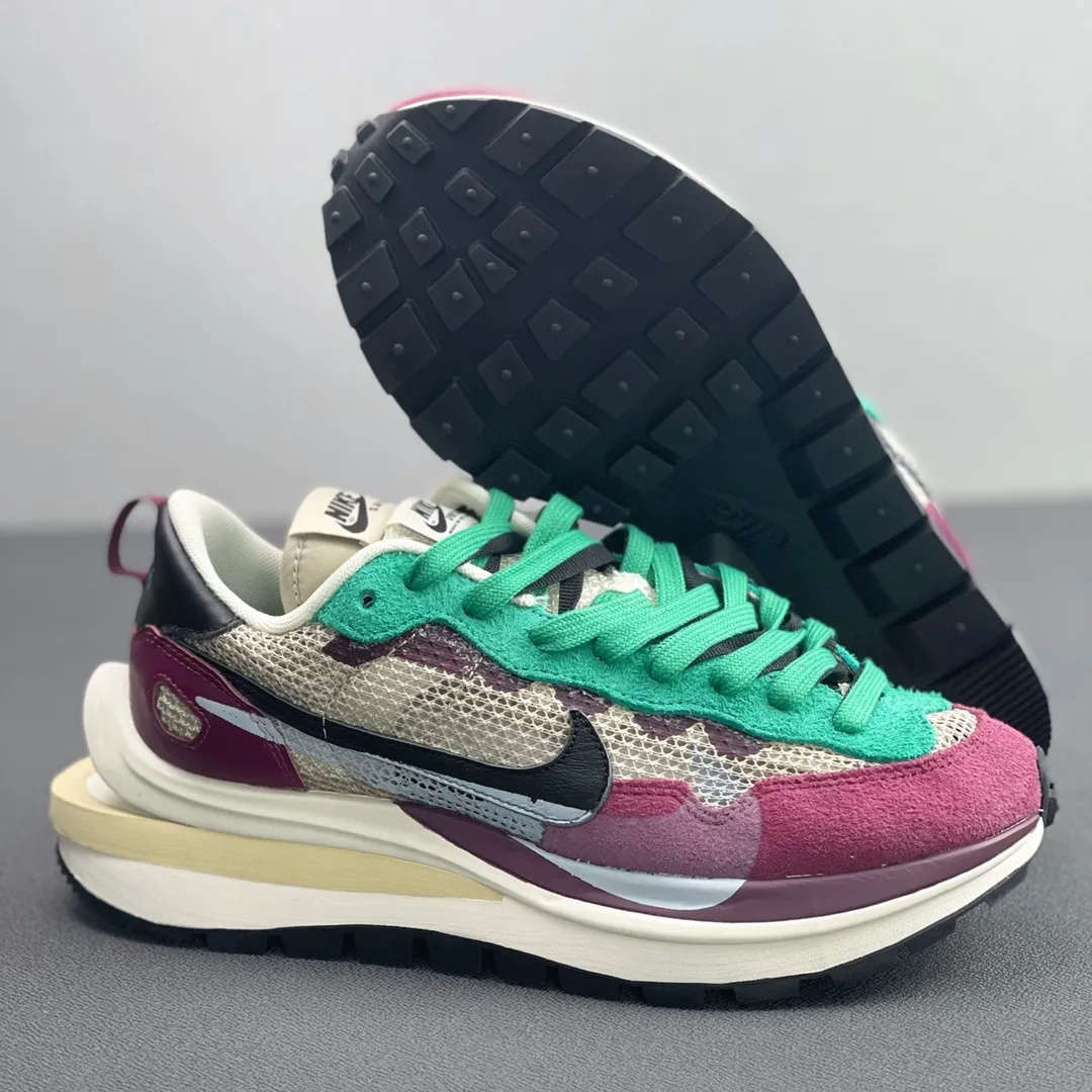 Nike Vaporwaffle Sacai Tour Yellow Stadium Green Replica Review | YtaYta