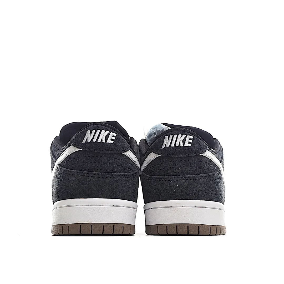 Nike Dunk Low Pro SB 'Black White' - A Detailed Review of Authentic vs. Replica | YtaYta