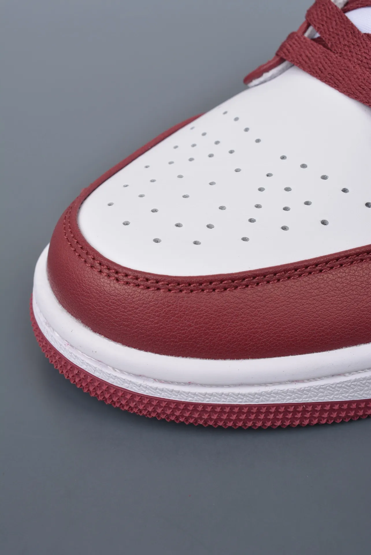 Air Jordan 1 Low Cherrywood Red/Cement Grey: Replica vs Authentic | YtaYta