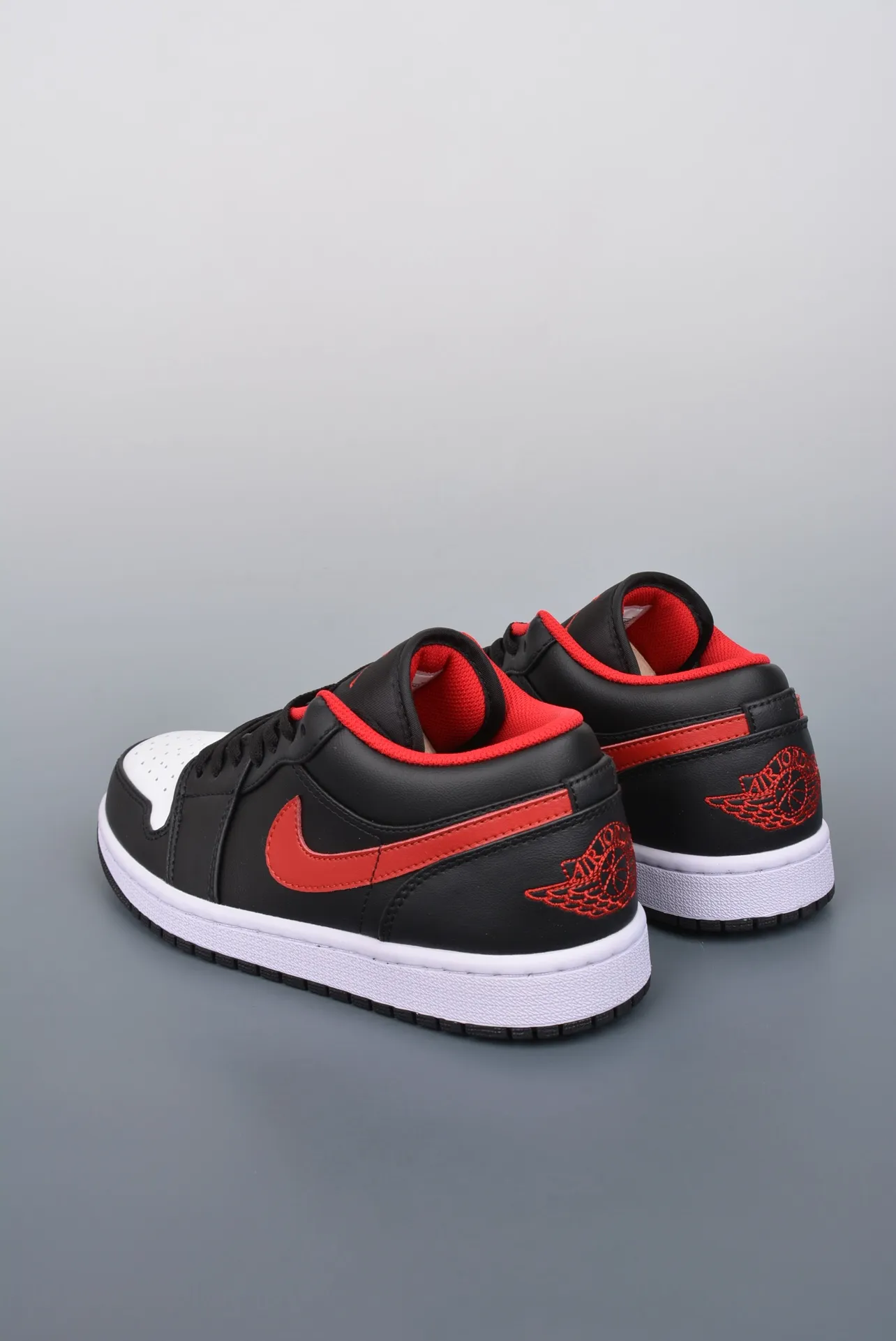 Air Jordan 1 Low Black/White/Red Replica: Quality and Affordability | YtaYta