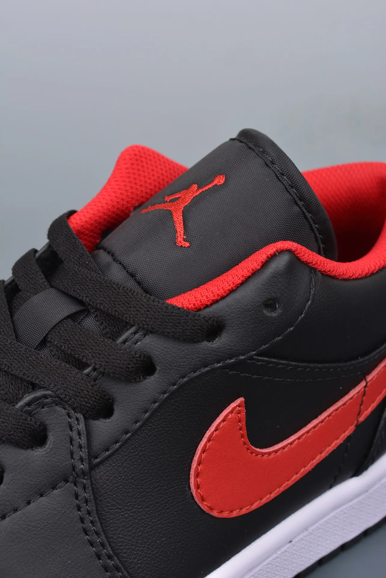 Air Jordan 1 Low Black/White/Red Replica: Quality and Affordability | YtaYta