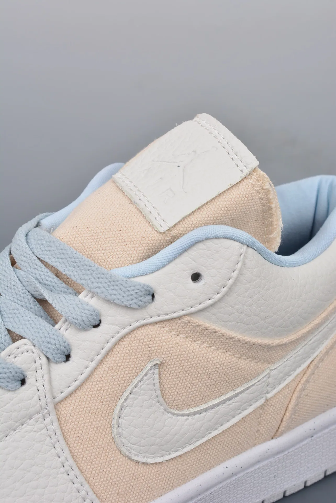 Replica Air Jordan 1 Low Sail Canvas: Quality and Style Analyzed | YtaYta