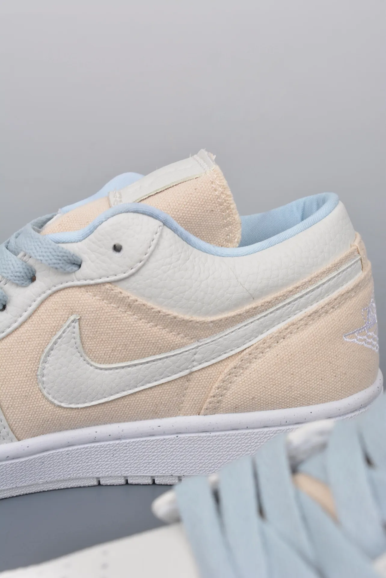 Replica Air Jordan 1 Low Sail Canvas: Quality and Style Analyzed | YtaYta