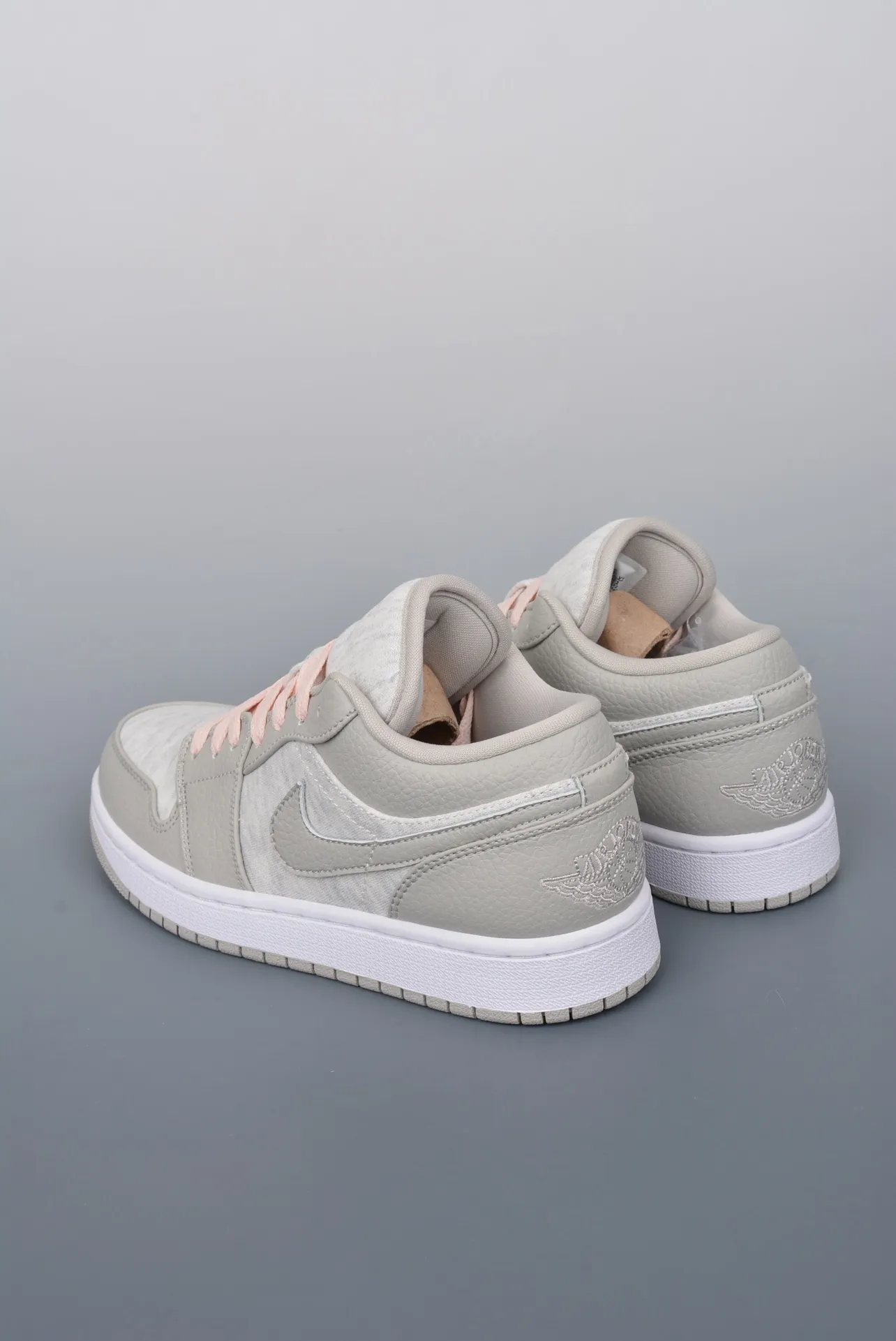 Women's Nike Air Jordan 1 Retro Low Light Grey Pink Replica Review | YtaYta