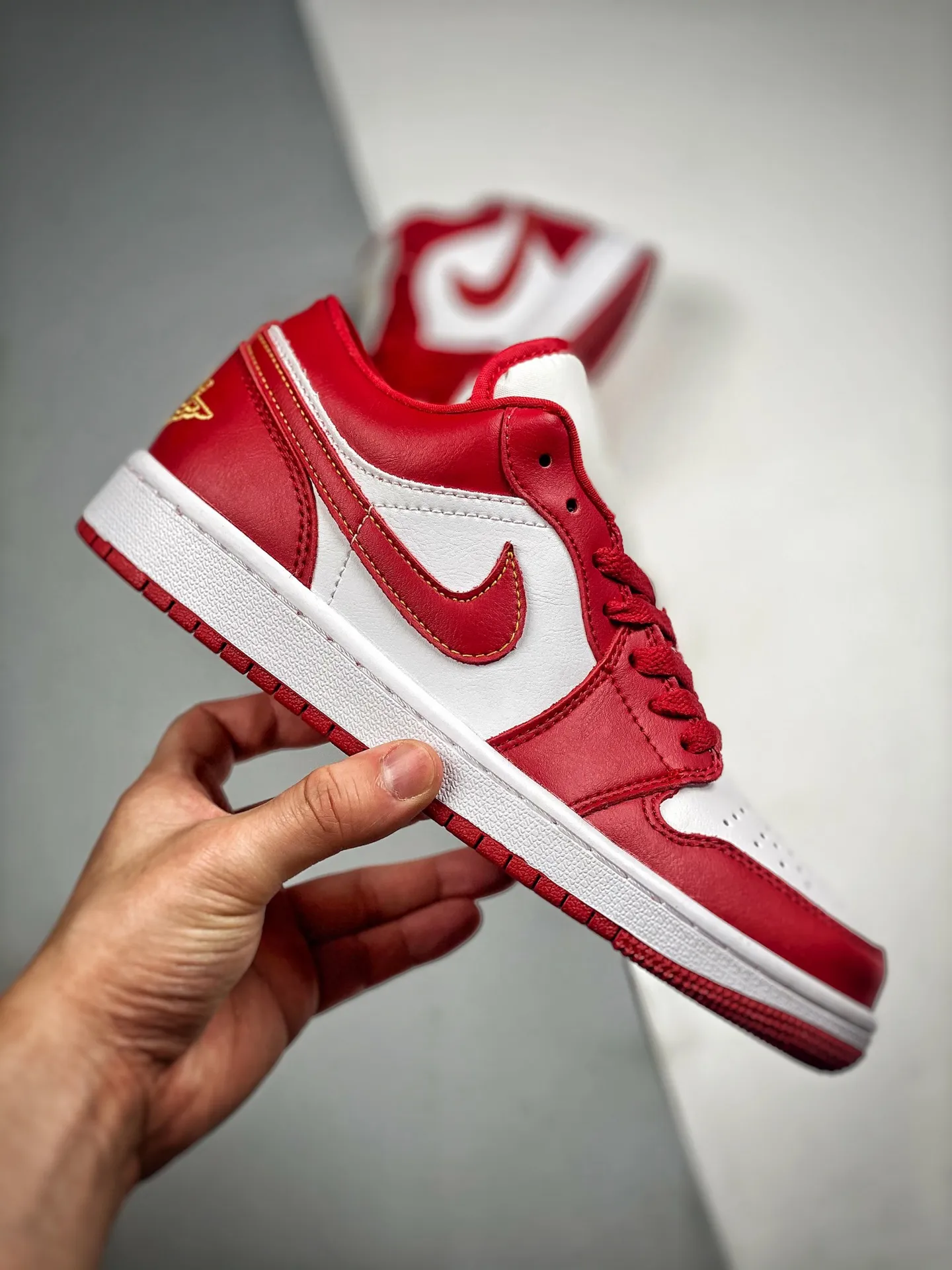 Fake Rep Replica Air Jordan 1 Low Cardinal Red Curry White Review | YtaYta