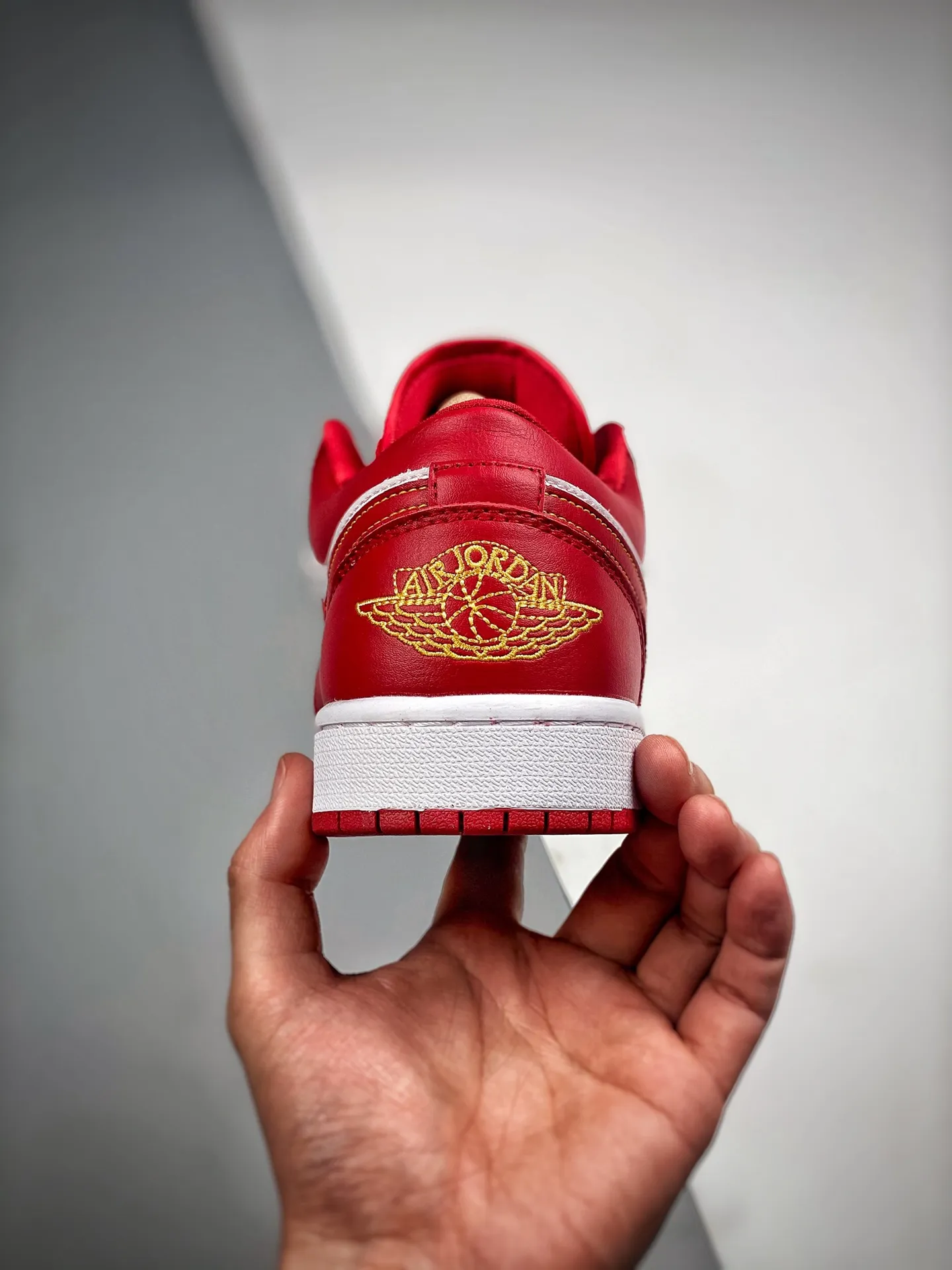 Fake Rep Replica Air Jordan 1 Low Cardinal Red Curry White Review | YtaYta