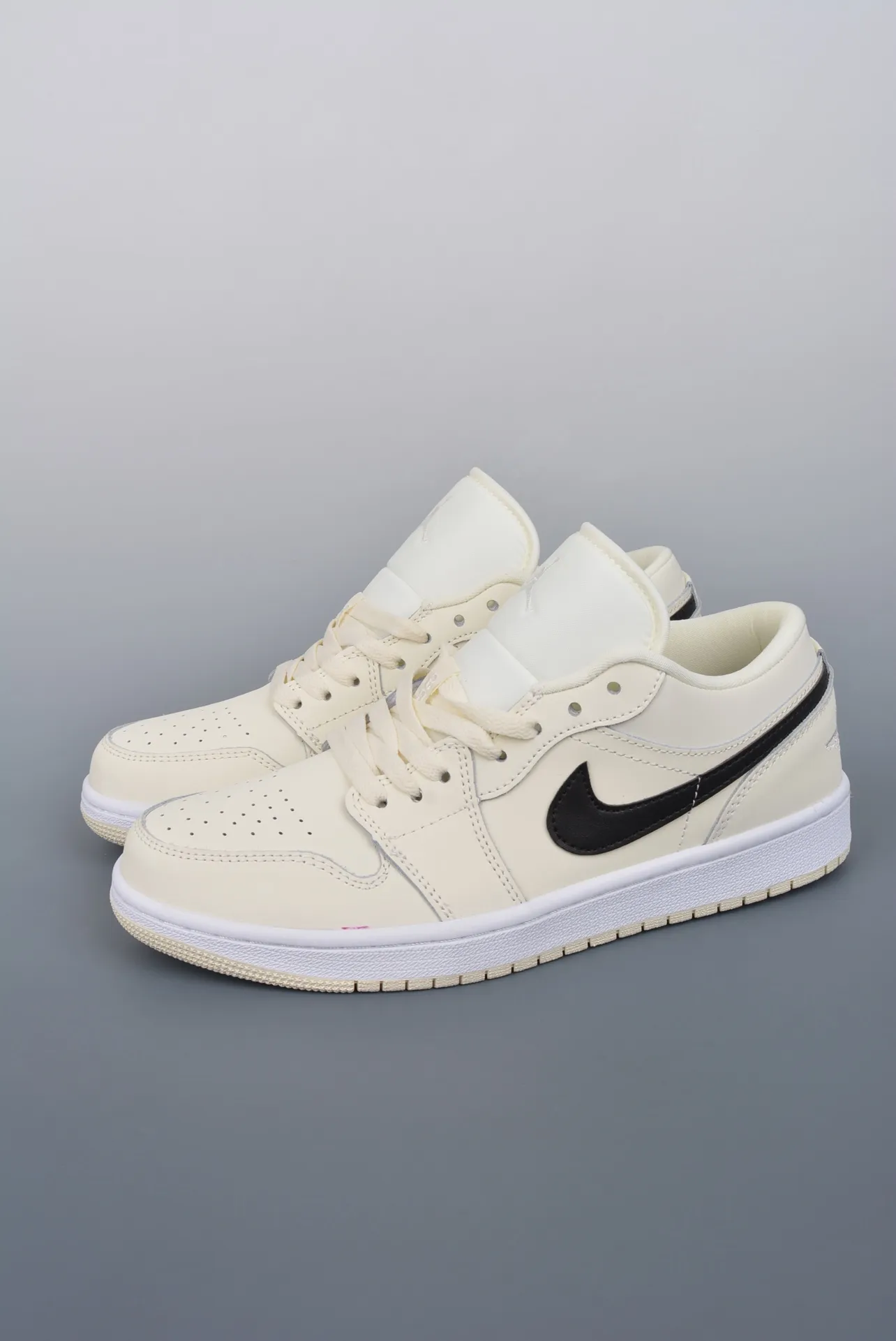 Air Jordan 1 Low 'Coconut Milk' Replica: Style and Comfort at a Fraction of the Price | YtaYta