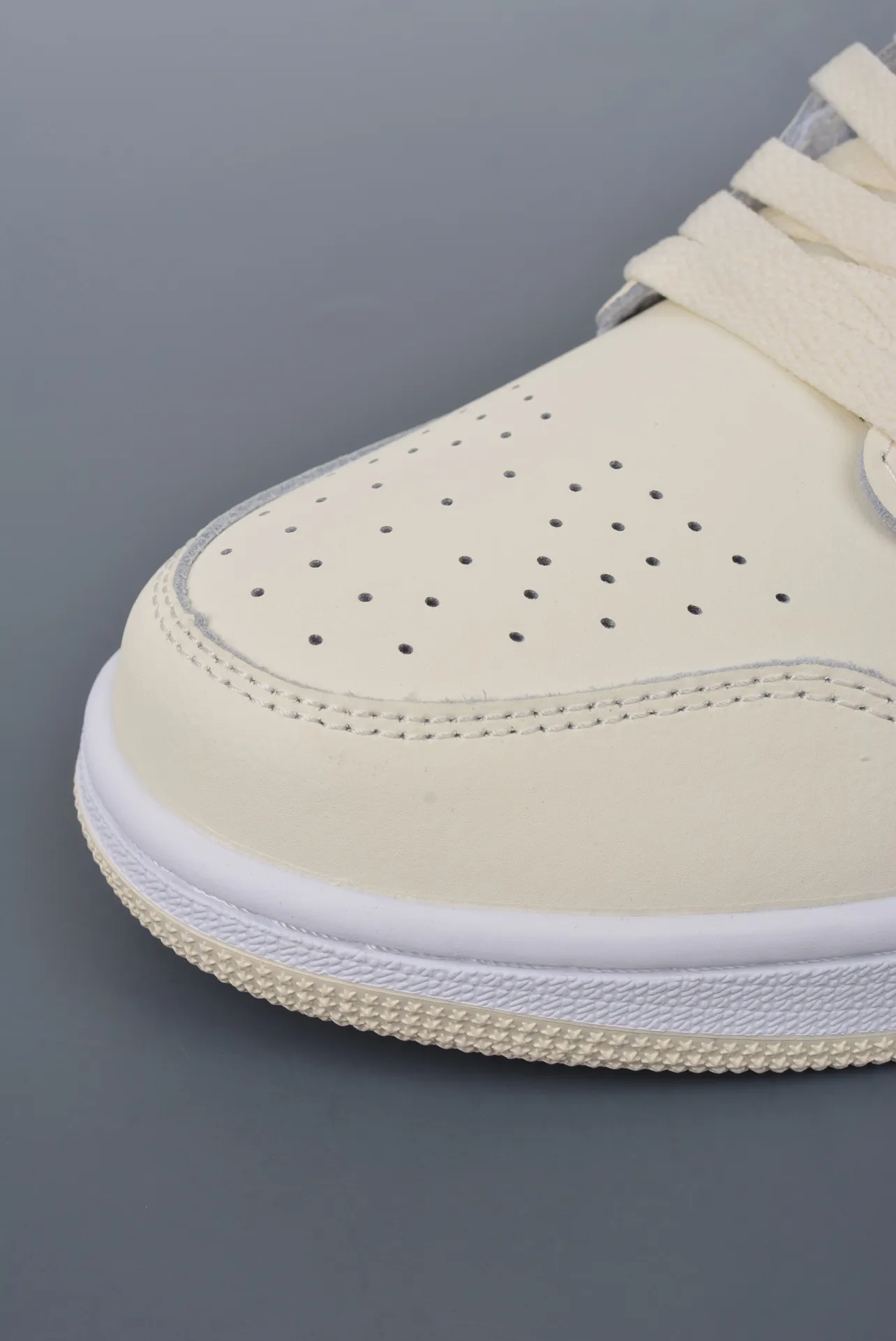 Air Jordan 1 Low 'Coconut Milk' Replica: Style and Comfort at a Fraction of the Price | YtaYta