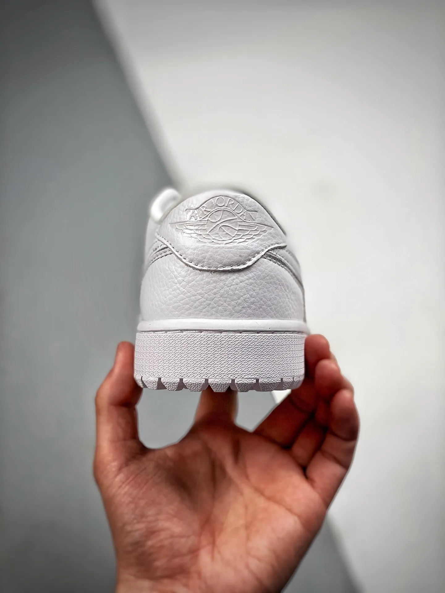 Air Jordan 1 Low Golf Triple White Replica: An In-Depth Look | YtaYta