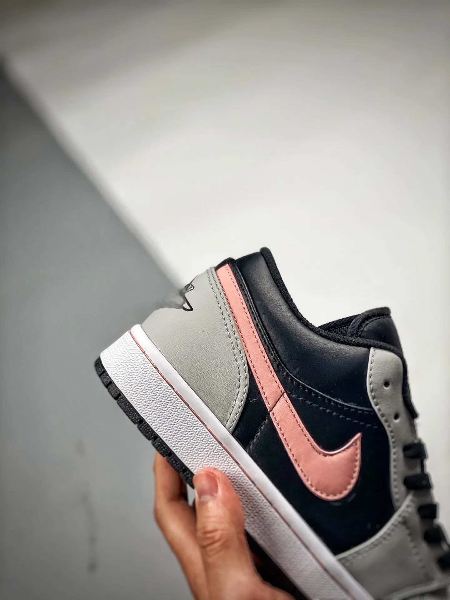 Air Jordan 1 Low Black Grey Pink Replica: A Comprehensive Guide | YtaYta