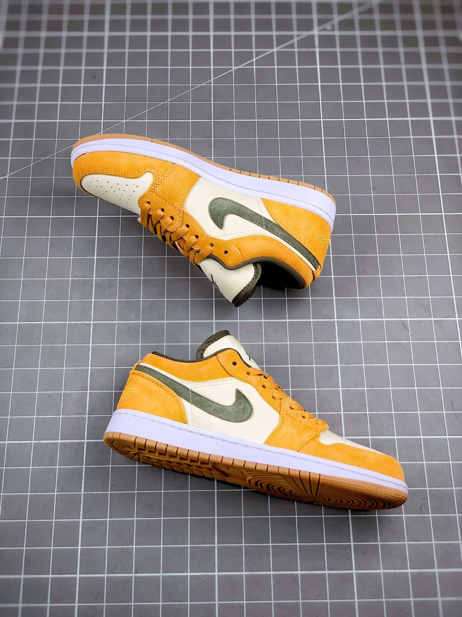 Replica Air Jordan 1 Low SE Curry Orange: The Affordable Alternative | YtaYta